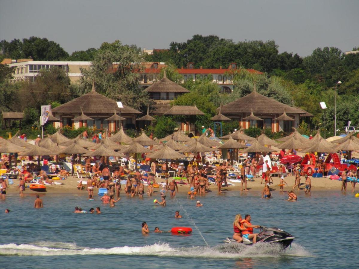 Hotel Complex Amazon Neptun Zewnętrze zdjęcie